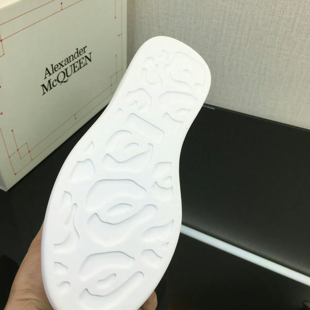 👟👟Ex-factory price 480👟👟 The latest upgraded version in 2022. The material is made of silk matte cowhide with sheepskin lining